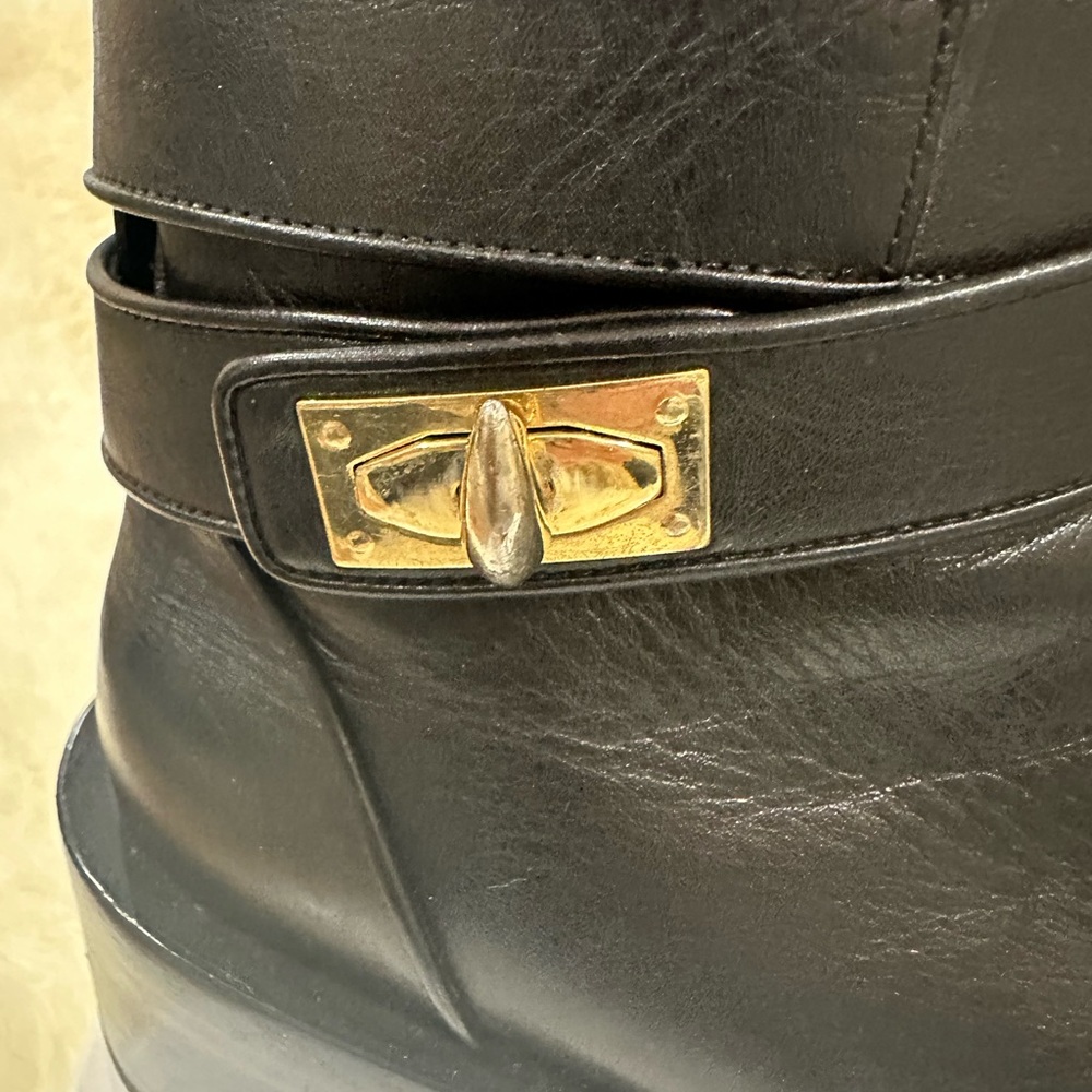 GIVENCHY Shark Lock Black Boots, size 38, Givenchy shoe bag included